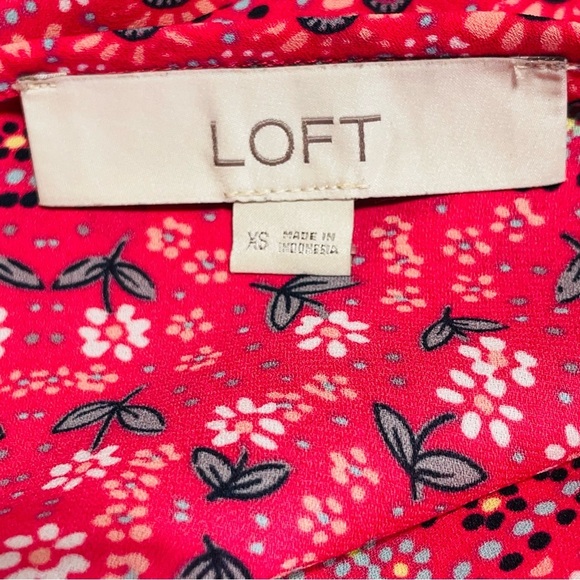 Loft Floral mosaic, Low V Back Blouse  XS Pink Multi Patchwork Boho Crop - Picture 9 of 13